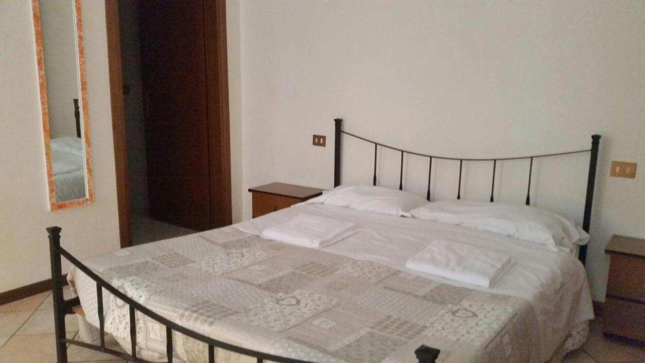 Ai Leoni Hotel Verona Bilik gambar