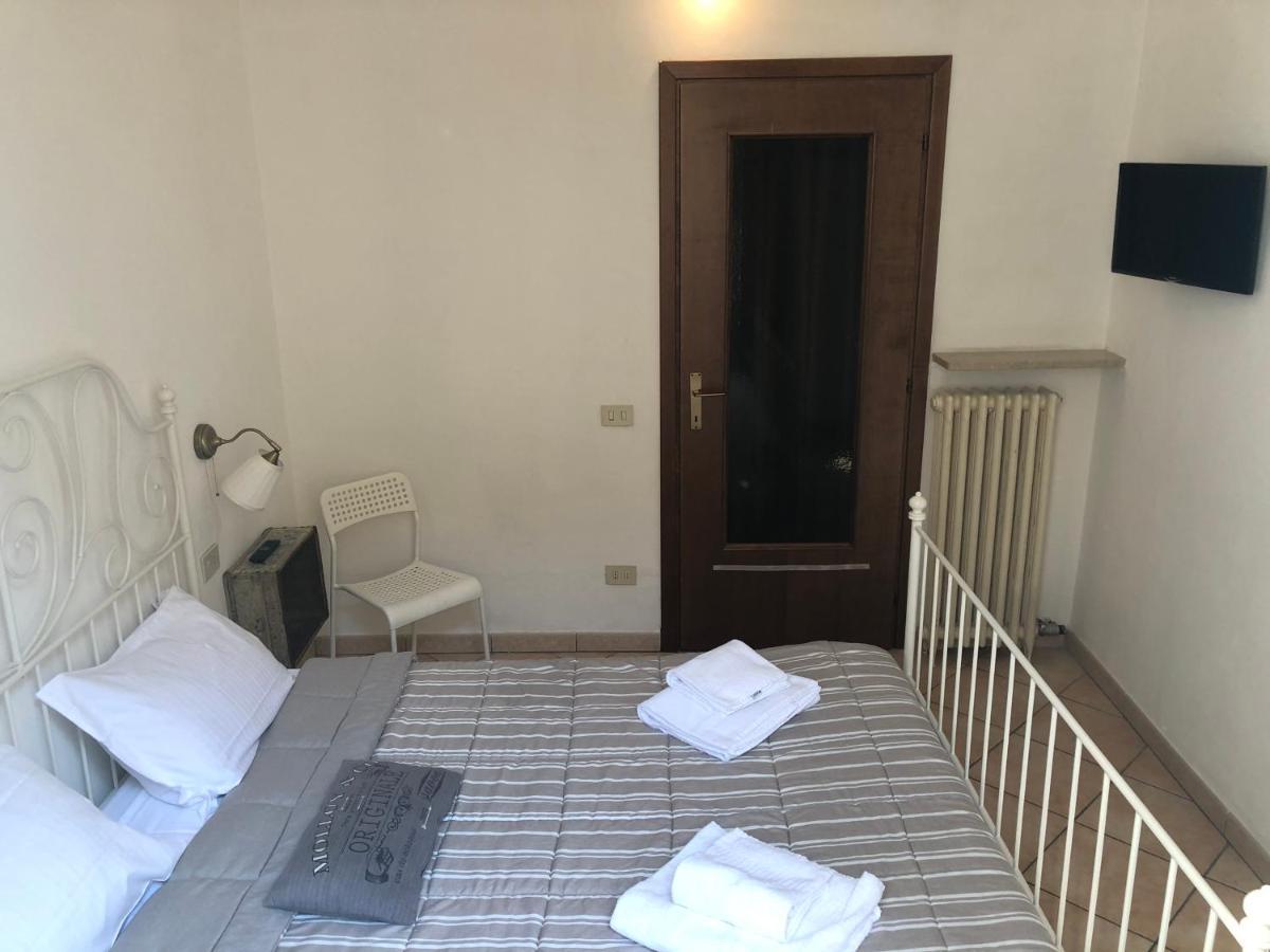 Ai Leoni Hotel Verona Luaran gambar